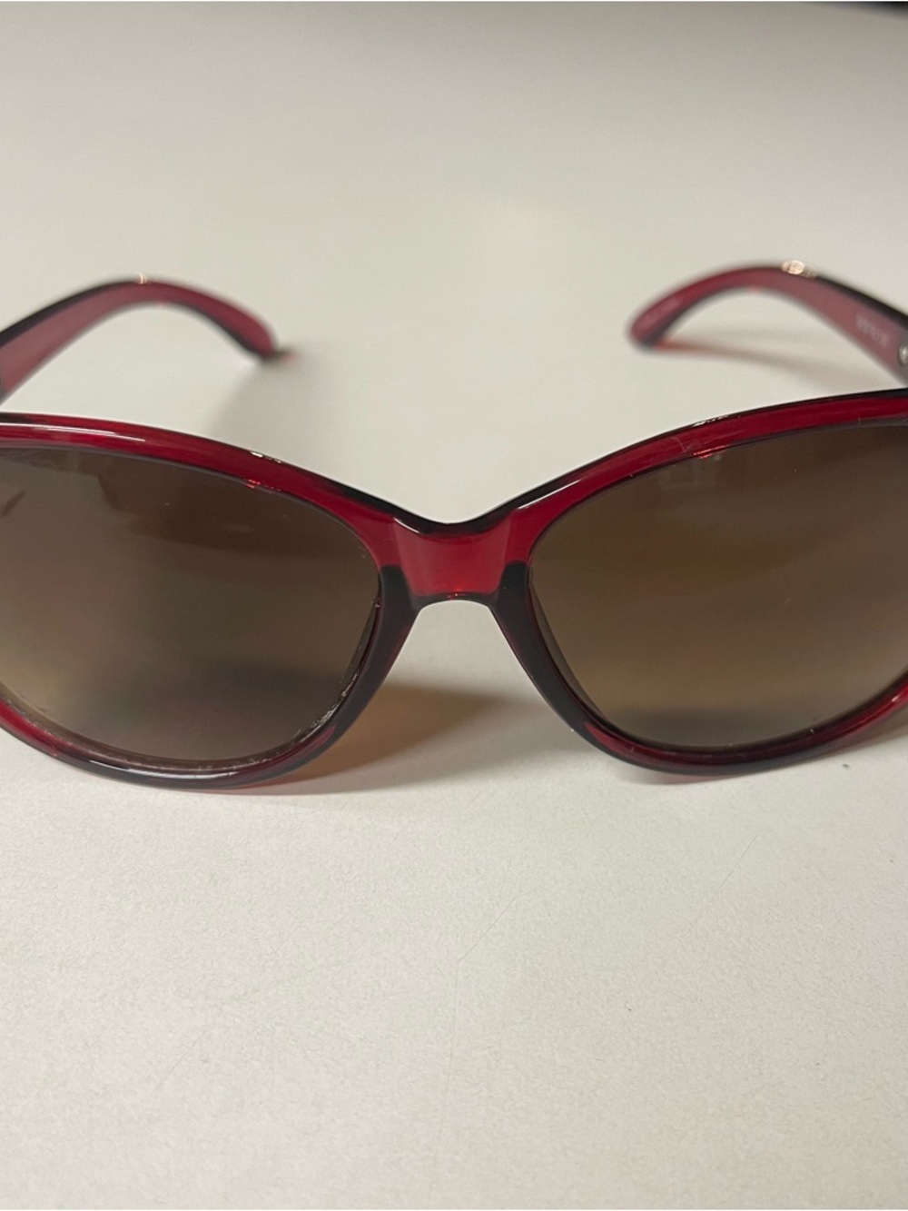 Elle Women's Red with Gold Accent Frame Sunglasses